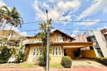 Casa de Condomínio com 5 Quartos à venda, 450m² no Castanheira, Belém