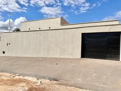 Casa com 3 Quartos à venda, 240m² no Jardim Decolores, Trindade