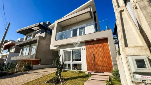 Casa de Condomínio com 4 Quartos à venda, 211m² no Centro, Gravataí