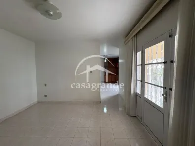 Apartamento com 4 Quartos para alugar, 200m² no Santa Mônica, Uberlândia