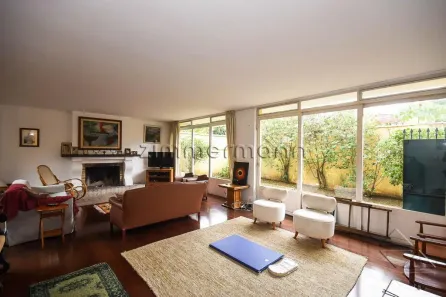 Sobrado com 4 Quartos à venda, 363m² no Vila Madalena, São Paulo