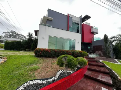 Casa de Condomínio com 4 Quartos à venda, 380m² no Tarumã, Manaus