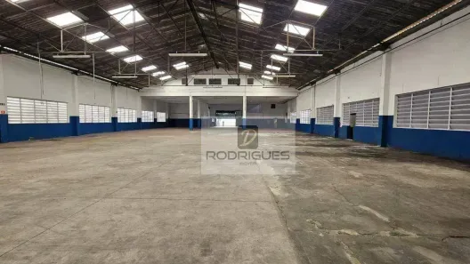 Galpão/Depósito/Armazém para alugar, 1800m² no Paulicéia, São Bernardo do Campo
