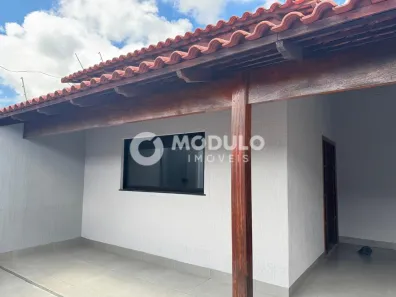 Casa com 3 Quartos à venda, 129m² no Santa Rosa, Uberlândia