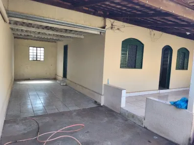 Casa com 3 Quartos à venda, 460m² no Jardim América, Goiânia