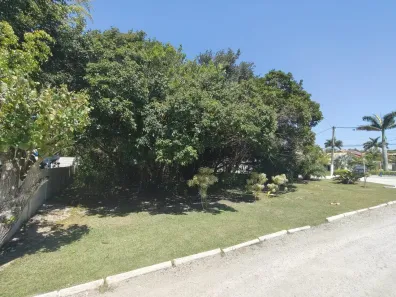 Lote/Terreno à venda, 360m² no Centro (Praia Seca), Araruama