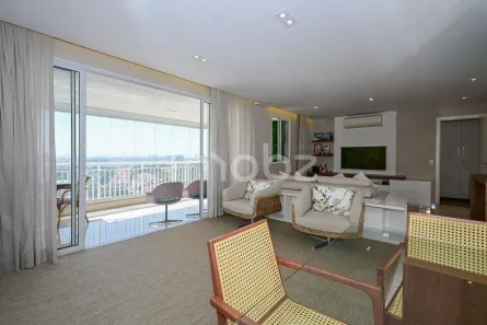 Apartamento com 3 Quartos à venda, 141m² no Jardim Monte Kemel, São Paulo