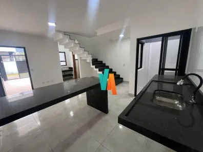 Sobrado com 2 Quartos à venda, 85m² no Massaguaçu, Caraguatatuba