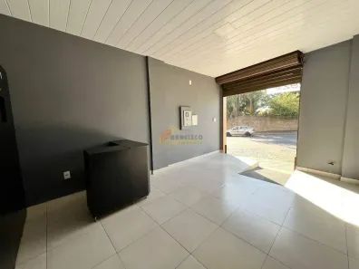 Ponto Comercial para alugar, 40m² no Santa Tereza, Divinópolis