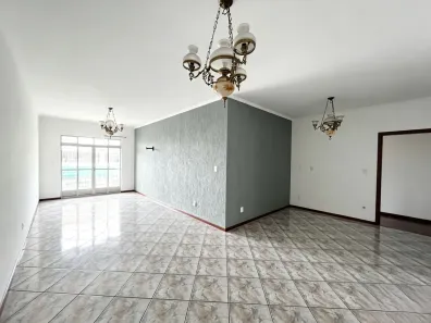 Casa com 3 Quartos para alugar, 193m² no Areias, São José