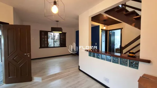 Casa com 3 Quartos à venda, 148m² no Piratininga, Niterói