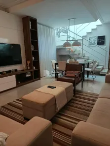 Sobrado com 3 Quartos à venda, 180m² no Jardim Satélite, São José dos Campos