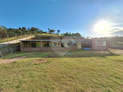 Fazenda/Sítio com 4 Quartos à venda, 303m² no Recanto das Acácias, São Roque