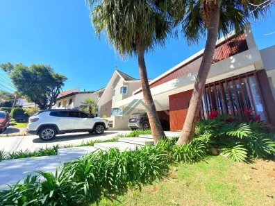 Casa de Condomínio com 3 Quartos para alugar, 382m² no Alphaville, Santana de Parnaíba