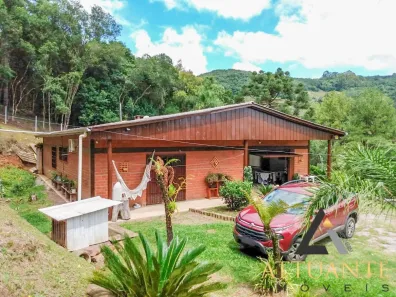 Fazenda/Sítio com 2 Quartos à venda, 270m² no Área Rural de Farroupilha, Farroupilha