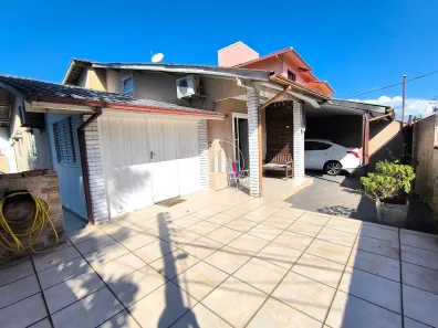 Casa com 4 Quartos à venda, 450m² no Capoeiras, Florianópolis