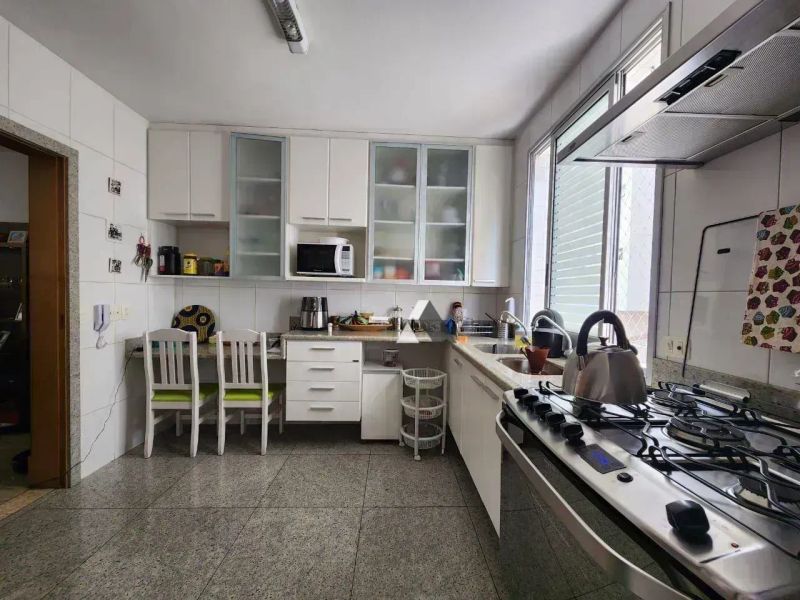 Apartamento com 3 quartos — Santa Efigênia, Belo Horizonte