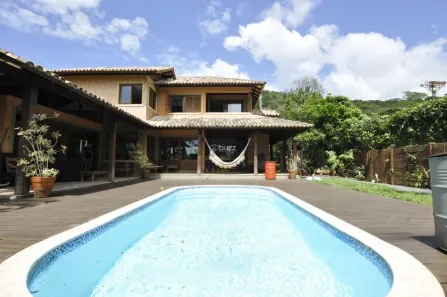 Casa com 3 Quartos à venda, 265m² no Lagoa da Conceição, Florianópolis