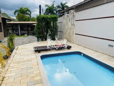 Sobrado com 3 Quartos à venda, 114m² no Parque Balneário Poiares, Caraguatatuba