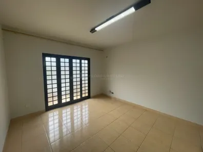 Kitnet com 1 Quarto para alugar, 20m² no Zona 07, Maringá