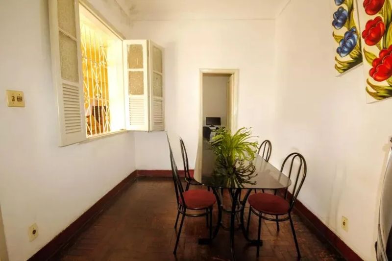 Casa com 2 quartos — Carlos Prates, Belo Horizonte