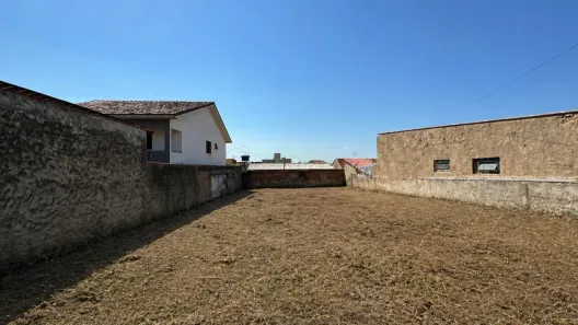 Lote/Terreno com 1 Quarto à venda, 389m² no Capuava, Goiânia