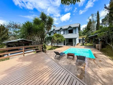 Casa de Condomínio com 4 Quartos à venda, 235m² no Albuquerque, Teresópolis