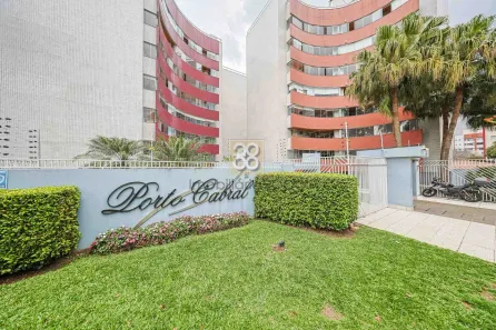 Apartamento com 3 Quartos para alugar, 131m² no Cabral, Curitiba