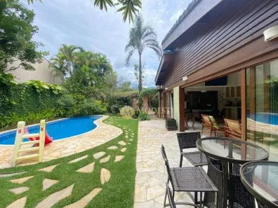 Sobrado com 7 Quartos à venda, 600m² no Baleia, São Sebastião