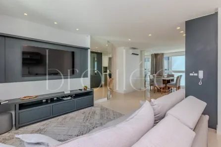 Apartamento com 3 Quartos para alugar, 130m² no Centro, Balneário Camboriú