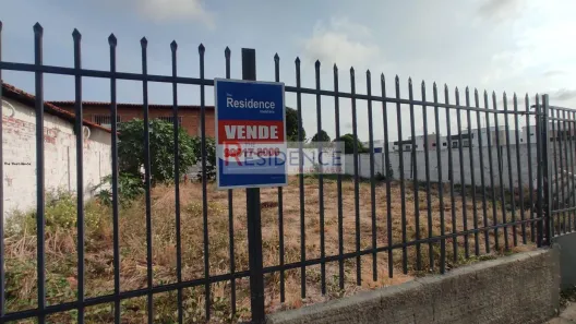 Lote/Terreno à venda, 270m² no Cristo Rei, Teresina