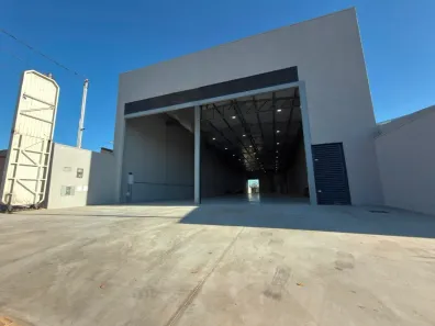 Galpão/Depósito/Armazém para alugar, 600m² no Setor Garavelo, Goiânia