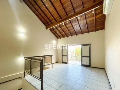 Casa com 3 Quartos para alugar, 150m² no Passo da Areia, Porto Alegre