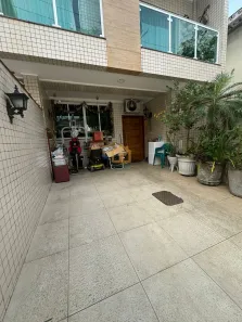 Casa com 4 Quartos à venda, 180m² no Campo Grande, Santos
