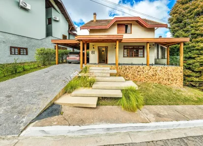 Casa de Condomínio com 3 Quartos à venda, 250m² no Jardim Primavera, Campos do Jordão