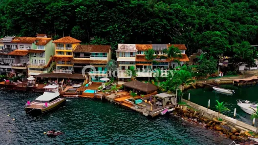 Casa de Condomínio com 4 Quartos à venda, 261m² no Portogalo, Angra dos Reis