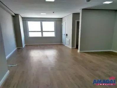 Sala Comercial à venda, 28m² no Centro, Jacareí