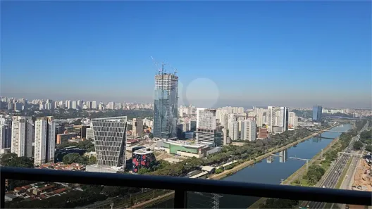 Apartamento com 3 Quartos à venda, 186m² no Jardim Fonte do Morumbi, São Paulo