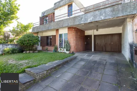 Casa com 4 Quartos à venda, 215m² no Vila Assunção, Porto Alegre