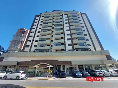 Apartamento com 3 Quartos para alugar, 115m² no Nossa Senhora do Rosário, São José