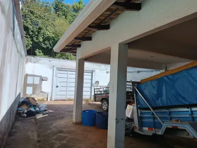 Sobrado com 5 Quartos à venda, 450m² no Goiânia 2, Goiânia