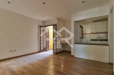 Apartamento com 2 Quartos à venda, 46m² no Menino Deus, Porto Alegre