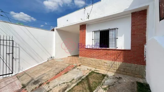 Casa com 2 Quartos para alugar, 156m² no Anhangabaú, Jundiaí