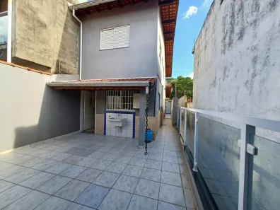 Casa com 4 Quartos à venda, 150m² no Jardim do Trevo, Atibaia
