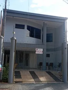 Sobrado com 3 Quartos à venda, 334m² no Vila Progresso, Maringá
