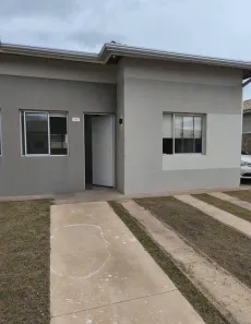 Casa com 3 Quartos para alugar, 110m² no Petrópolis, Várzea Grande
