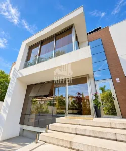 Casa com 4 Quartos à venda, 290m² no Camboinhas, Niterói