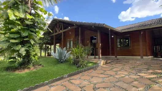 Casa de Condomínio com 3 Quartos à venda, 3990m² no Centro, Contagem