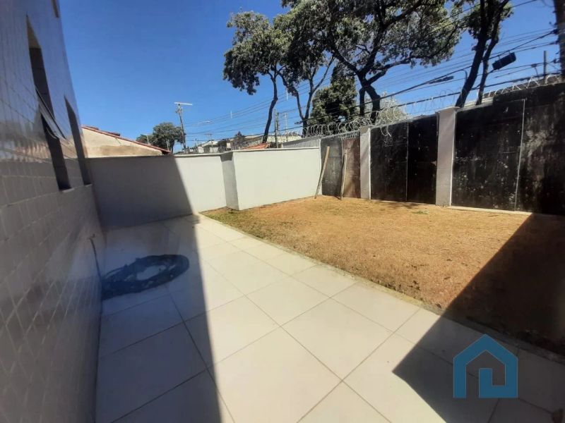 Apartamento com 2 quartos — Santa Mônica, Belo Horizonte