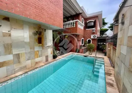 Casa com 3 Quartos à venda, 300m² no Embaré, Santos